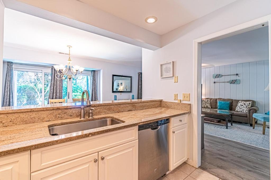 Pet Friendly! 503 Plantation Club Walk To Pool Sleeps 6 Sea Pines Villa Hilton Head Island Buitenkant foto
